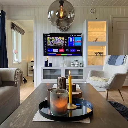 Luxury Norwegian Mountain View - Balcony Apartman *