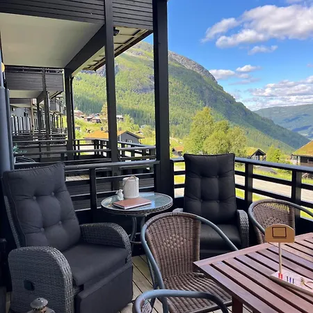 Luxury Norwegian Mountain View - Balcony Apartman *