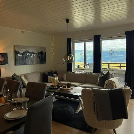 Luxury Norwegian Mountain View - Balcony