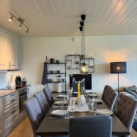 Luxury Norwegian Mountain View - Balcony Apartman *