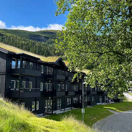Luxury Norwegian Mountain View - Balcony
