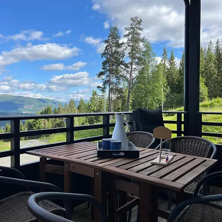 Luxury Norwegian Mountain View - Balcony Apartment *